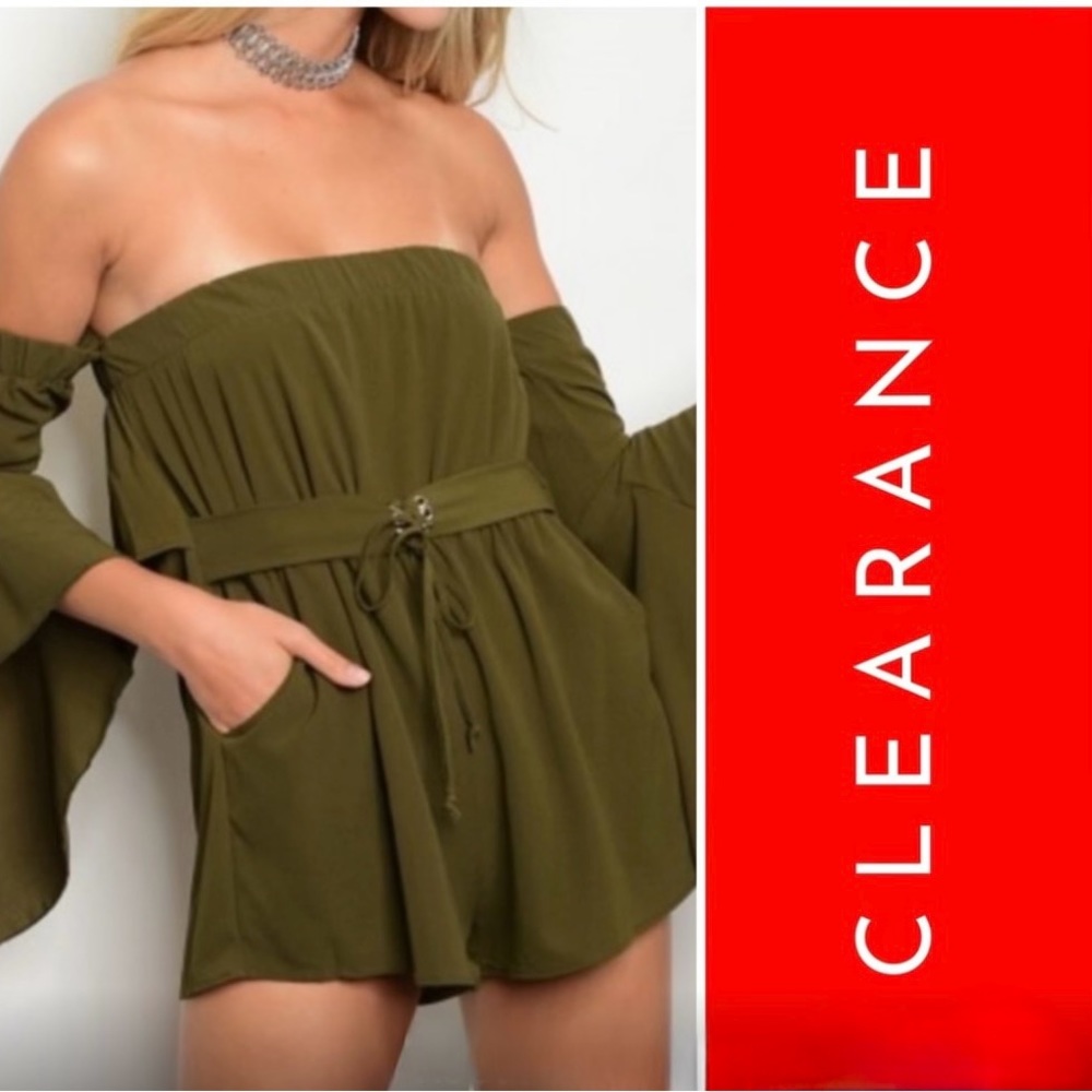 LAST3️⃣//OLIVE BELL SLEEVES ROMPER
